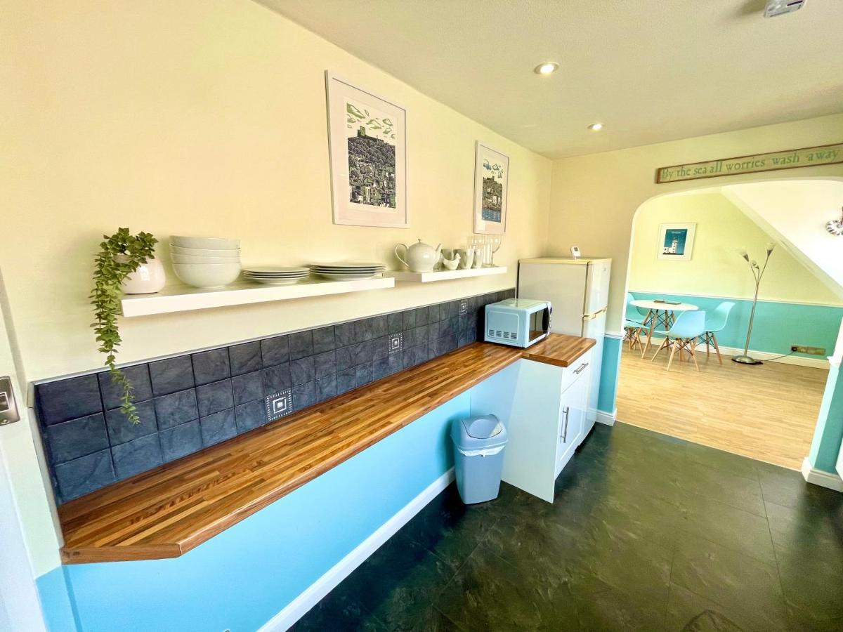 Lighthouse View, One Min From Harbour & Beach Apartment Scarborough Exterior photo